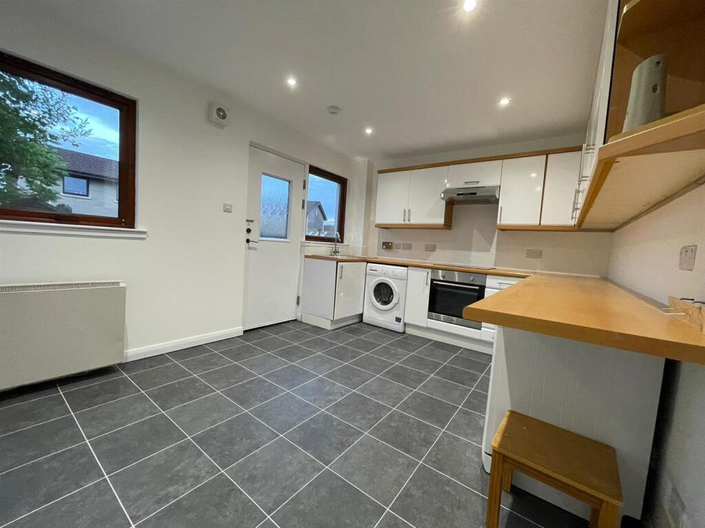 Main image of property: Smiddy Wynd, Alva