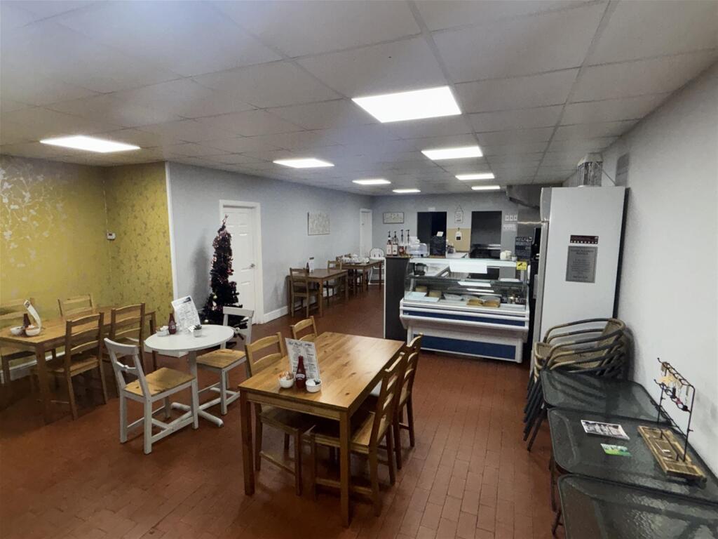 Main image of property: Cafe & Sandwich Bars, West Yorkshire