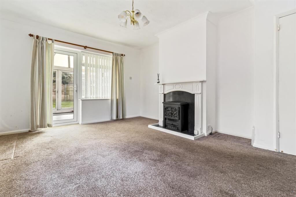 Somerset Road, Ferring, Worthing photo 2