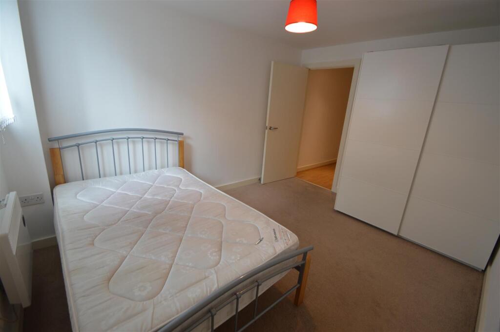 Apartment in Manchester, Hulme - More