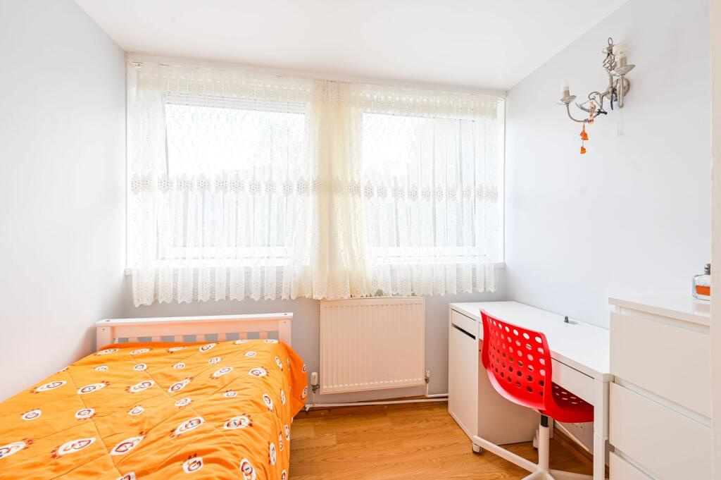 Apartment in London - View 5