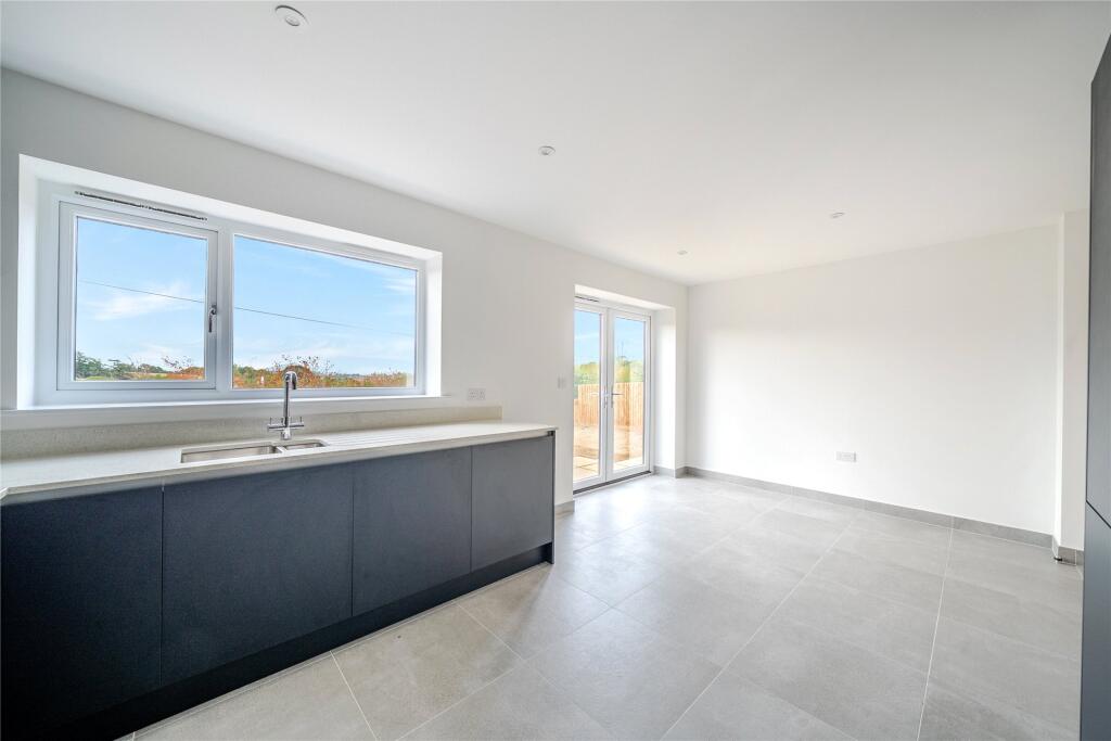 House in Exeter - View 3