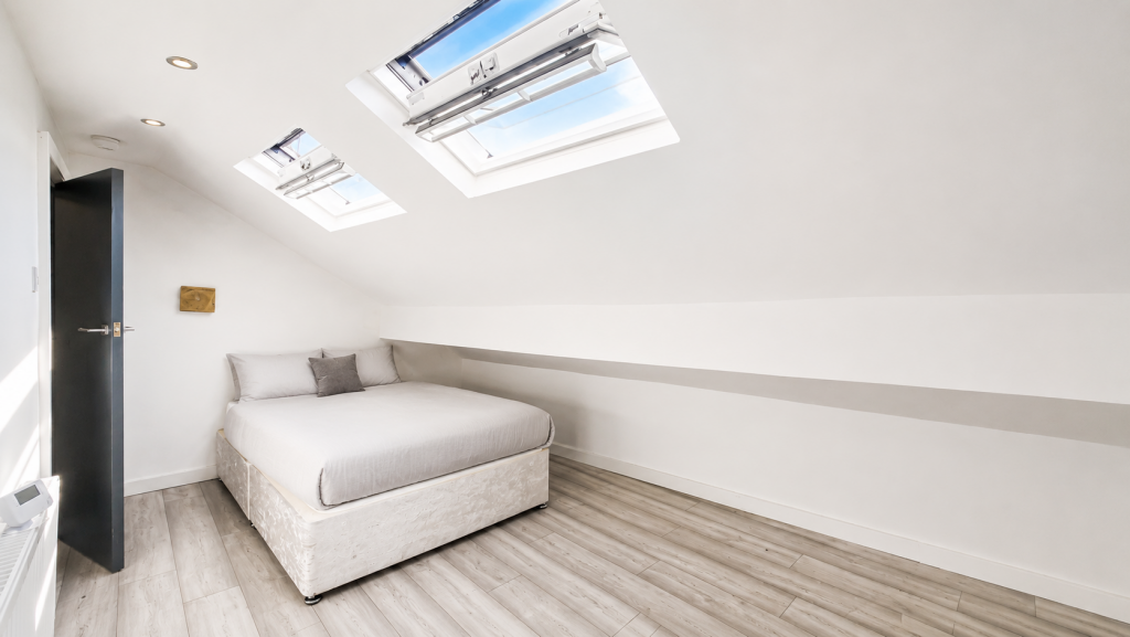 Apartment in Bradford - View 4