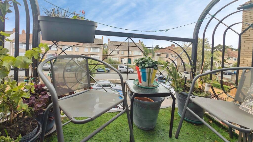 Apartment in Bristol - View 5