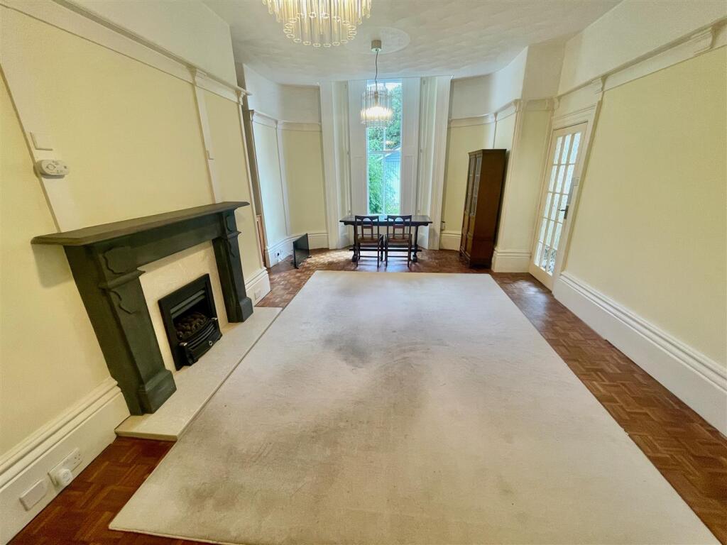 House in Plymouth - View 5