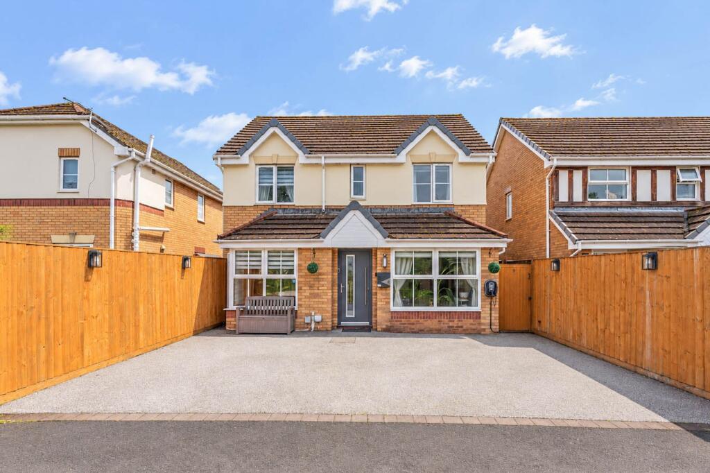 Main image of property: Cedar Wood Close, Rogerstone, NP10