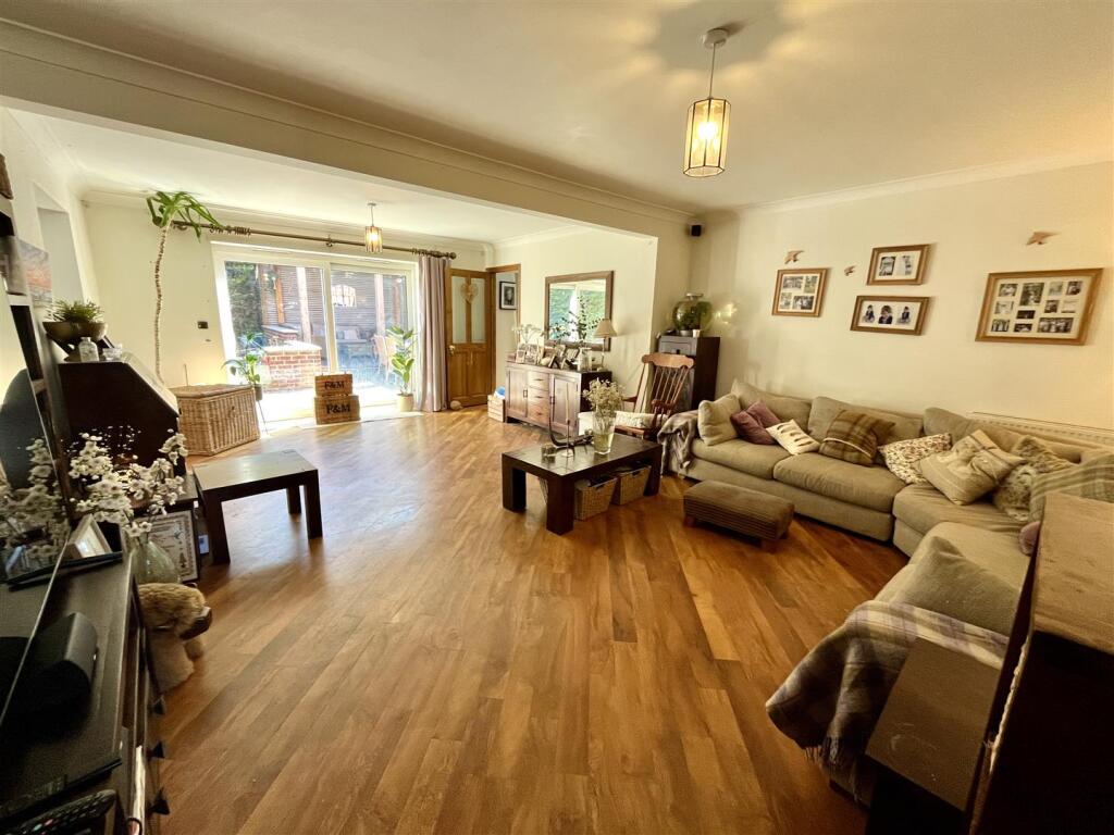 Pheasant Close, Mulbarton photo 4