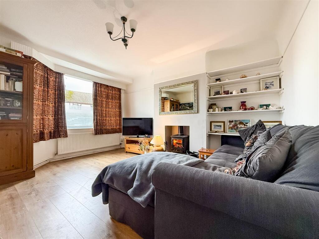Old Manor Way, Drayton, photo 2