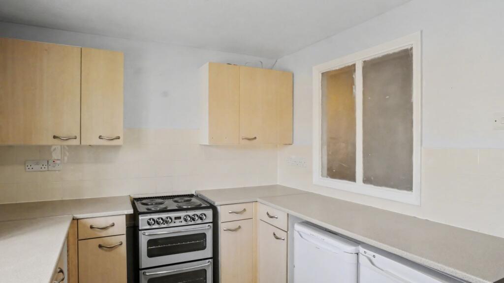 Apartment in Burghfield - More