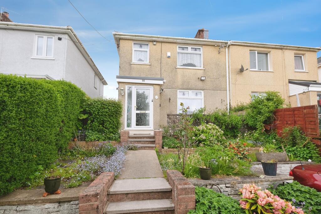 3-bed semi-detached on Warwick Road, Brynmawr, Ebbw Vale, £170,000