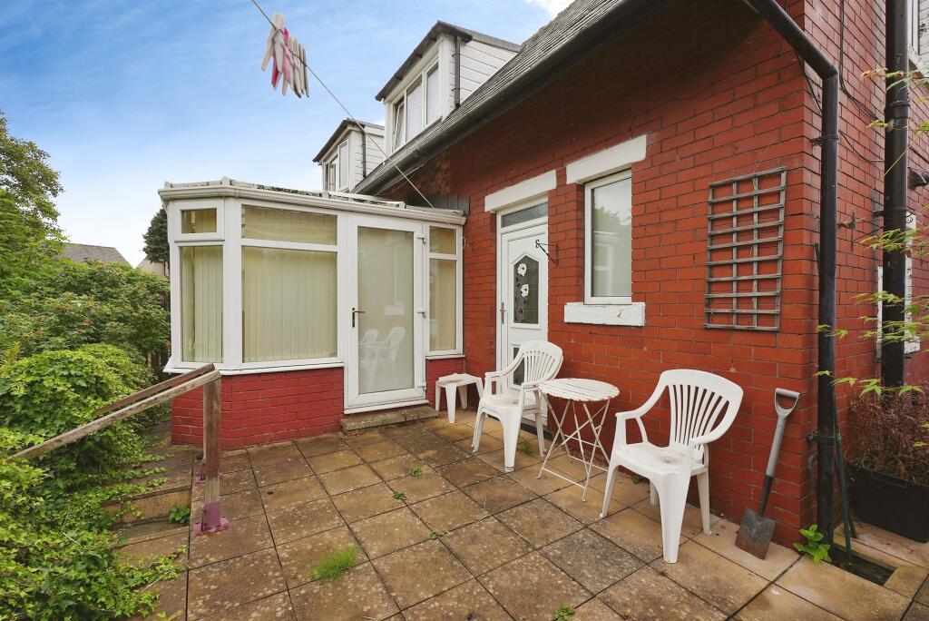 House in Halifax - View 4