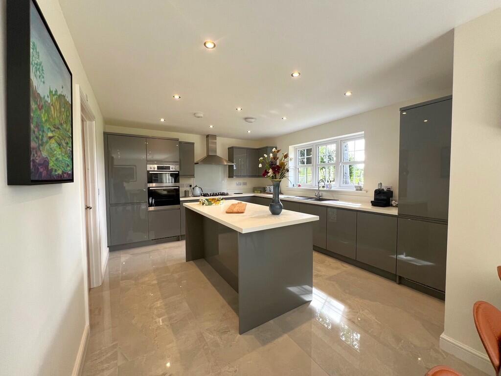 Lough Wood Crescent, Scotby, Carlisle photo 3