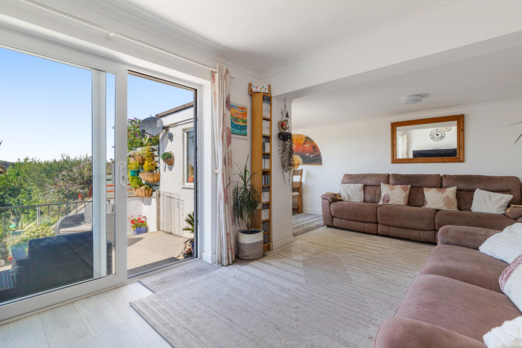House in Torquay - More
