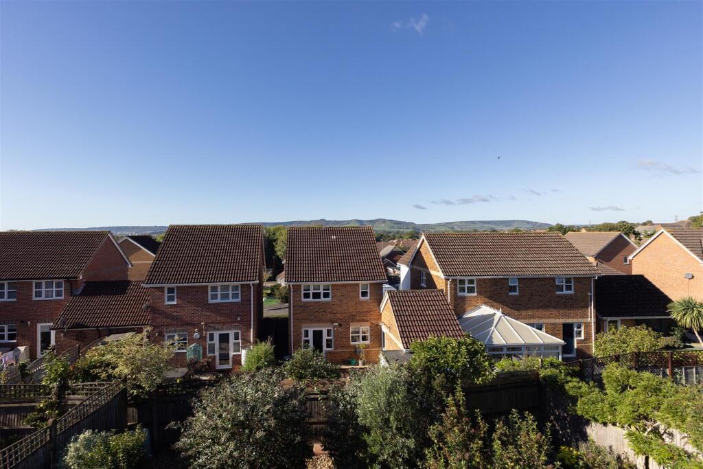 House in Wealden, Blackness, Westham - More