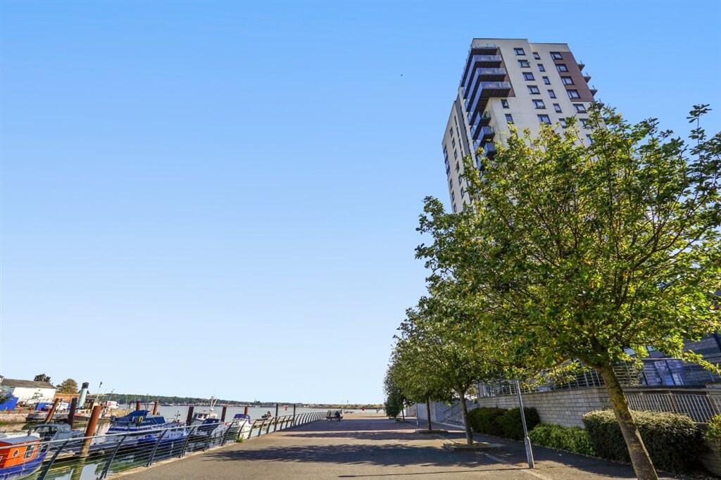 Apartment in Rochester - View 2