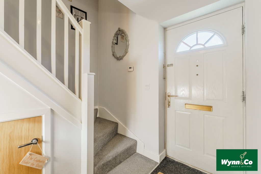 House in Wakefield, Featherstone - View 4