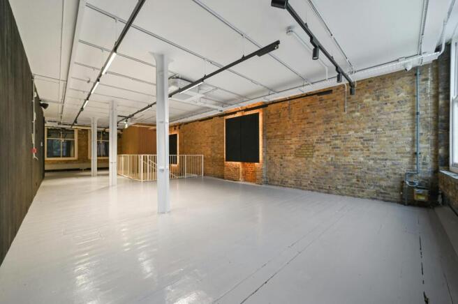 MD-BC-133ShoreditchHighStreet-17.JPG