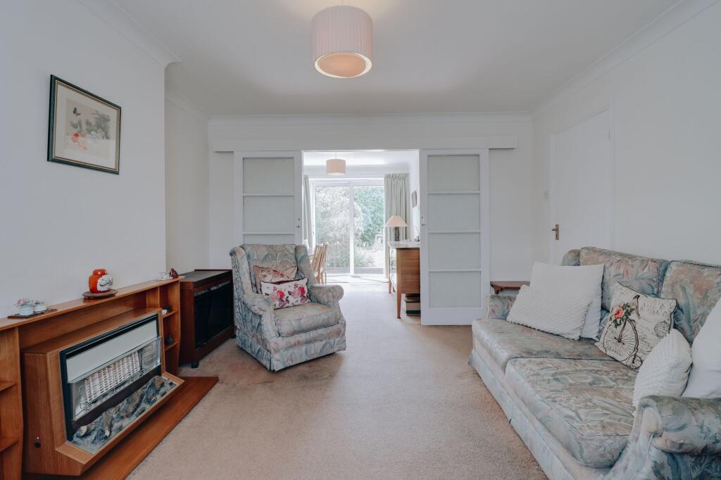 House in Hertsmere, Hertfordshire - View 3