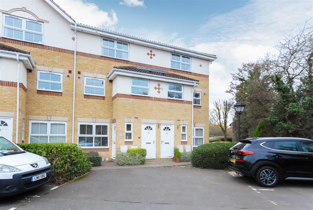 Main image of property: Manor Court, Slough