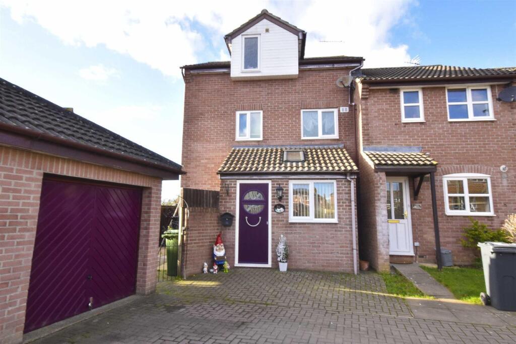 Main image of property: The Brambles, Berkeley