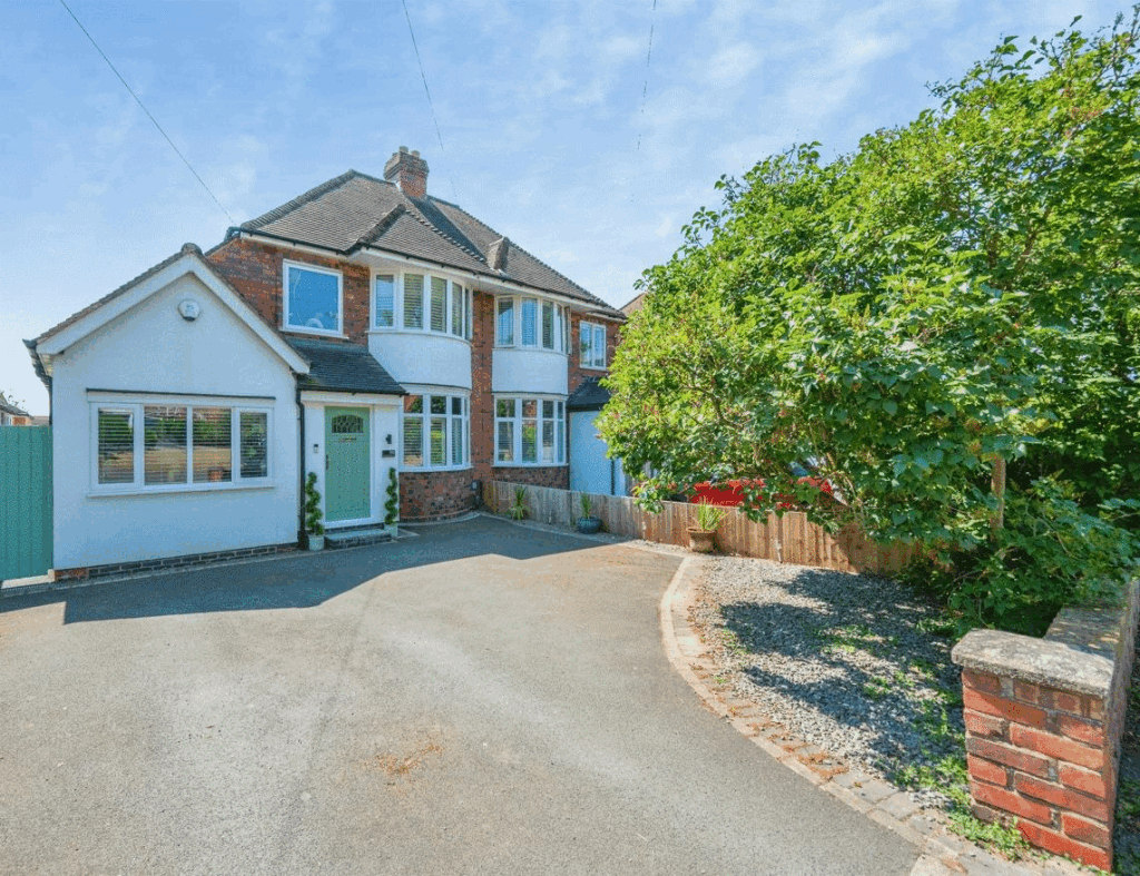 Main image of property: Comberford Road, Tamworth