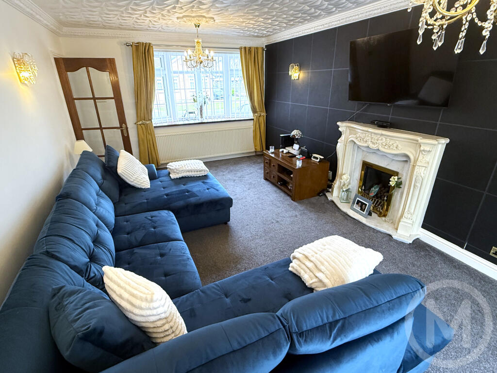 Village Way, Bispham photo 3
