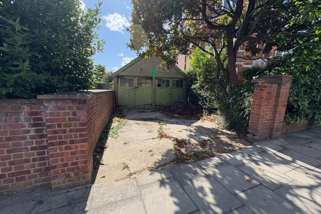 Studio parking on Garage Adjacent to 18 Fawley Road, London, NW6 1SH, £80,000