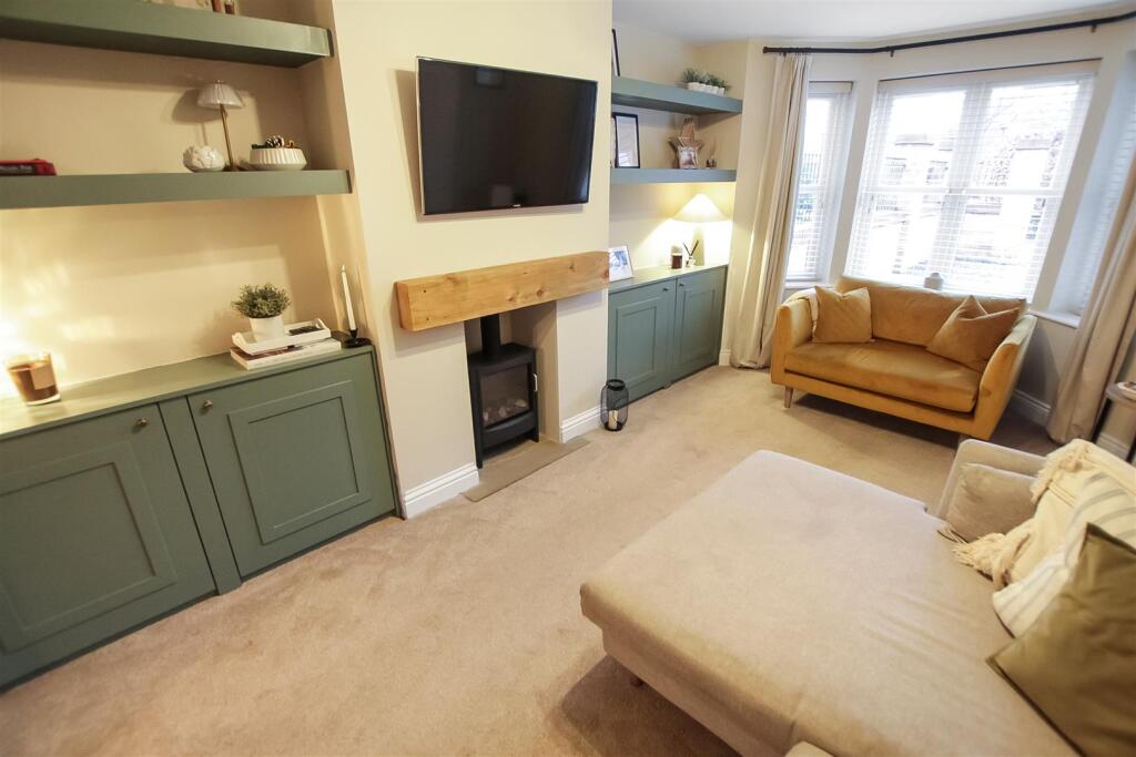 Youens Crescent, Newton Aycliffe photo 3