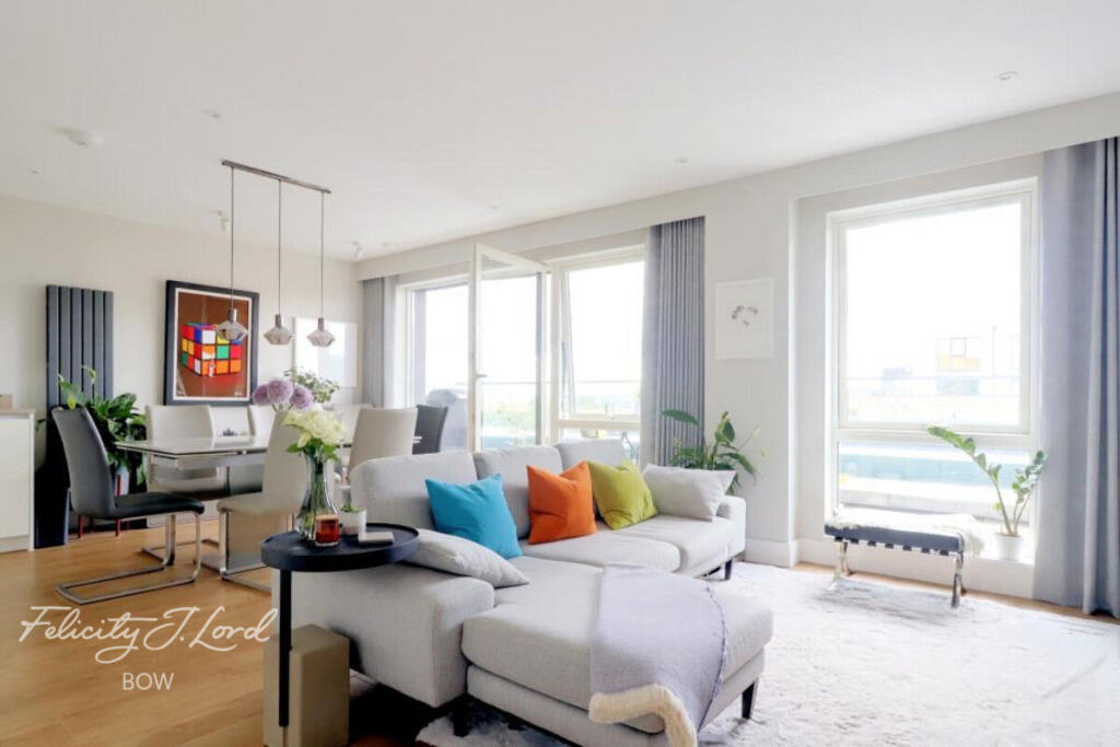 Main image of property: Anderson Square, London