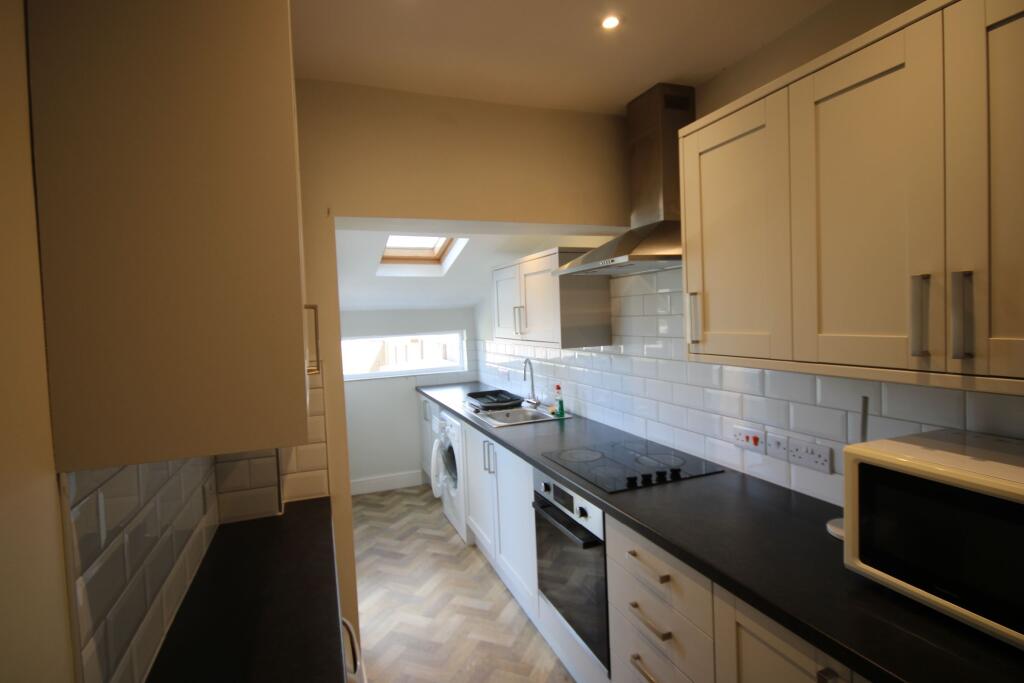 4 bedroom terraced house for rent