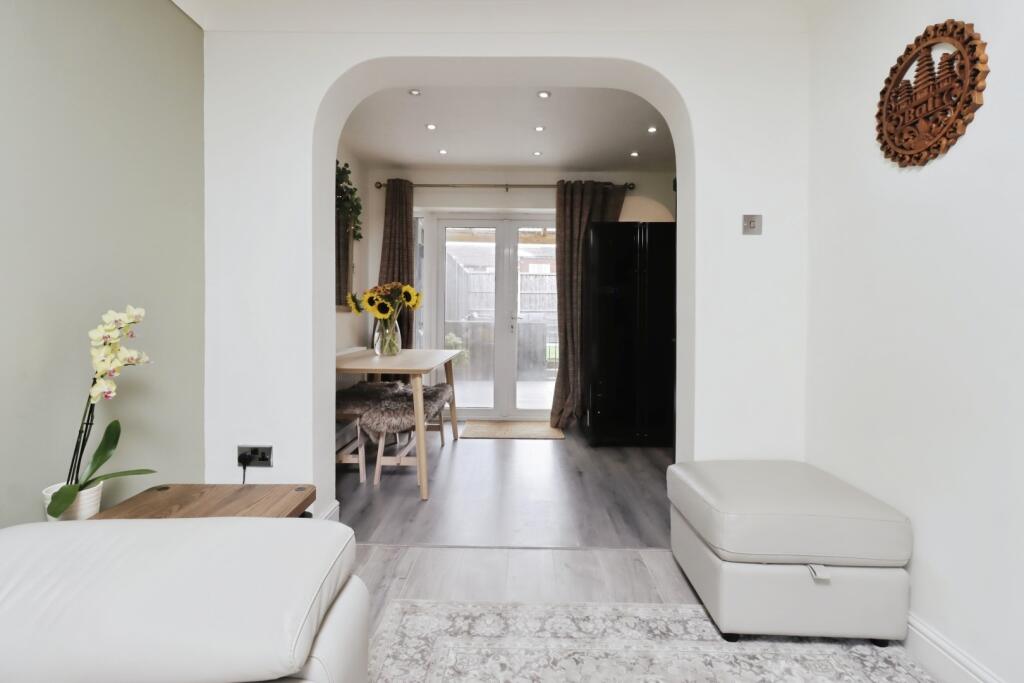 House in Shrewsbury, Selattyn and Gobowen - View 3