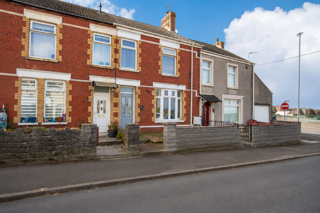 Main image of property: Garth Street, Kenfig Hill, CF33