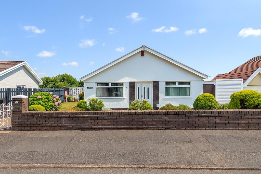 Windermere Gwaunfarren Close, Merthyr Tydfil photo 2