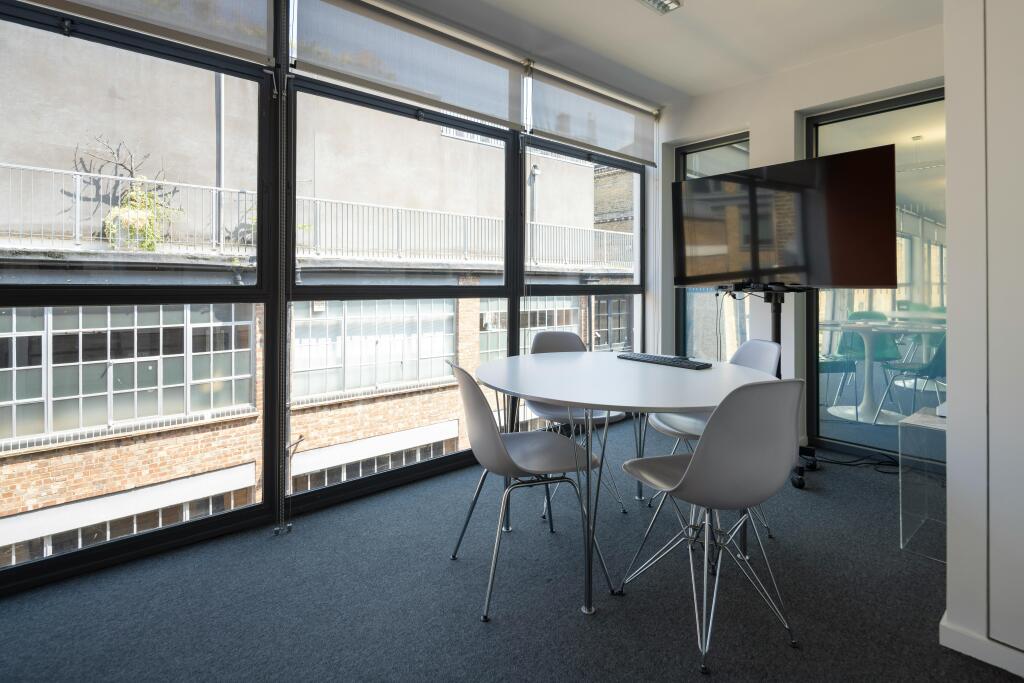 2nd Floor Meeting Room