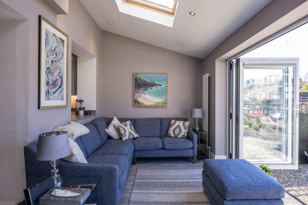 House in Frome, Packsaddle - More