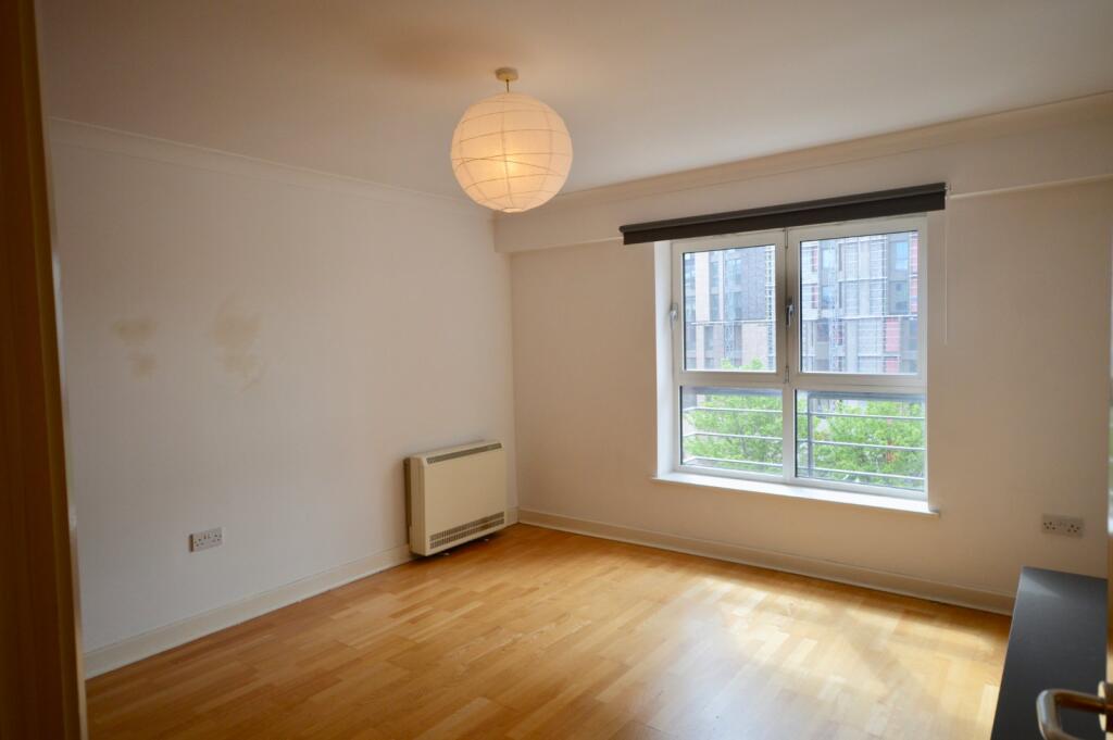 Apartment in Sheffield, Wicker, City Centre - View 5