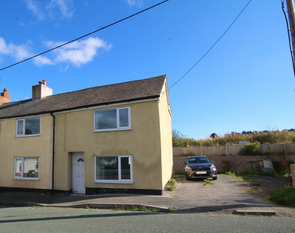 3-bed terraced on Bridge Terrace, Treuddyn, £150,000