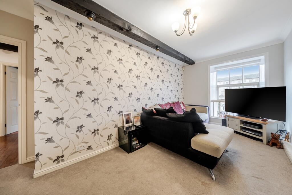 Apartment in Calderdale, West Yorkshire - View 2