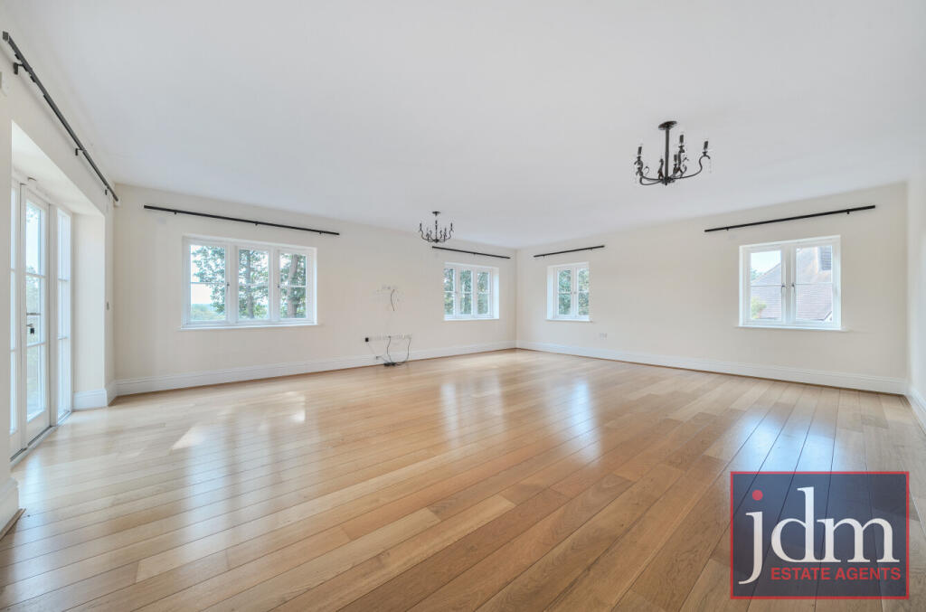 Apartment in Bromley - View 2