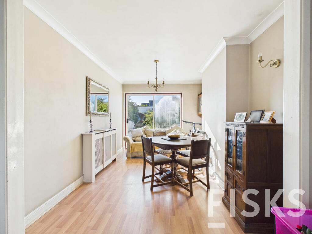 House in Southend-on-Sea - View 4