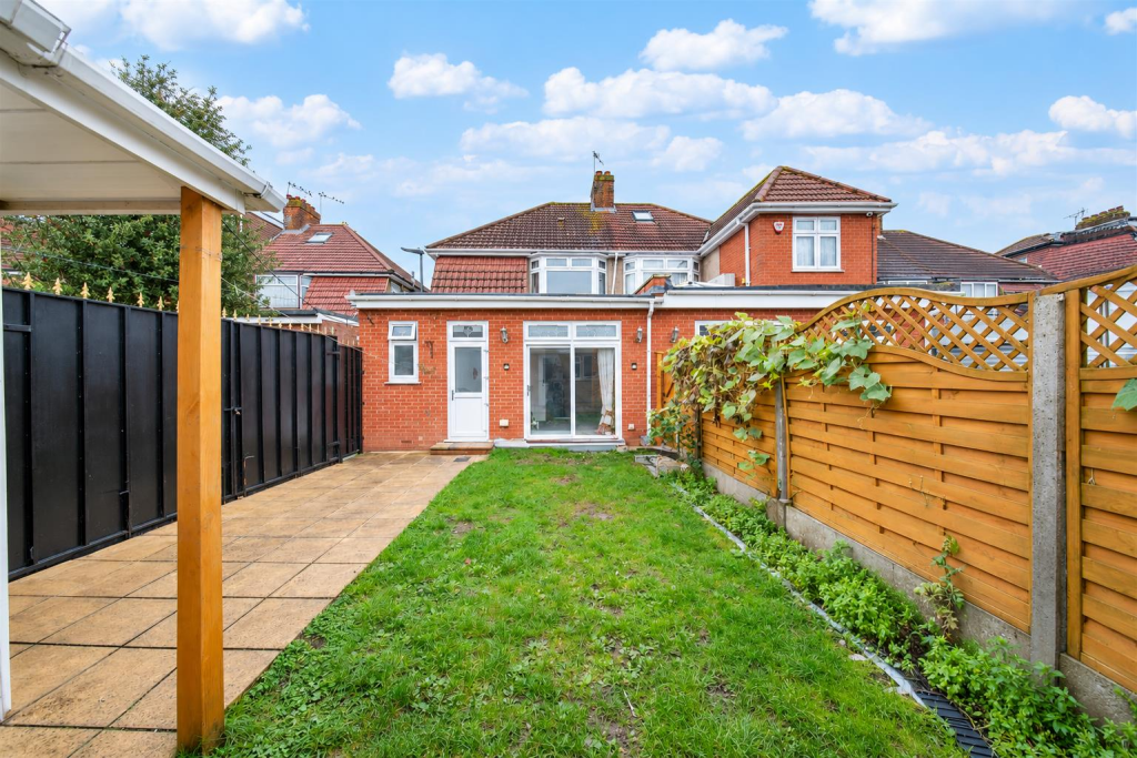 Property photo 11