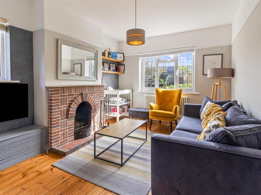 House in Worthing, West Sussex - View 3