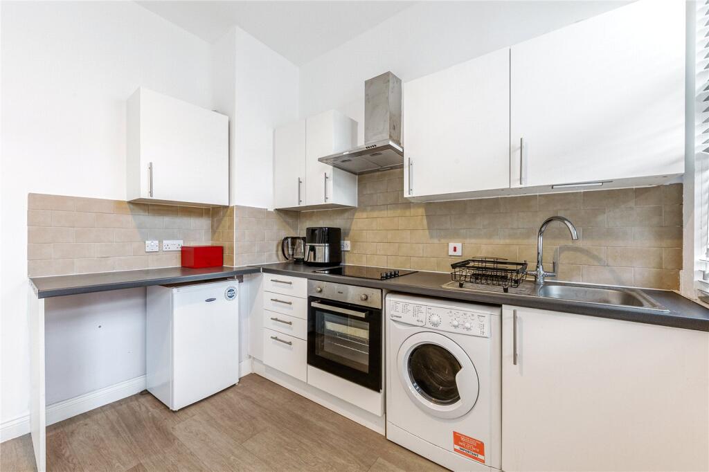 Warwick Road, London, SW5 photo 2