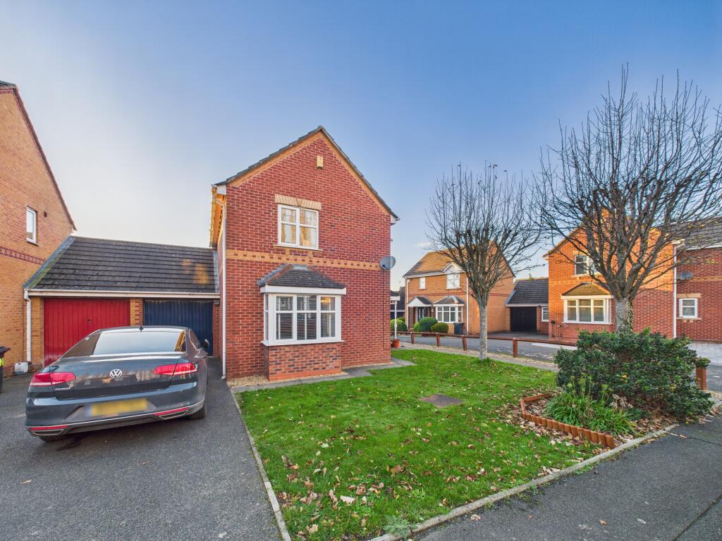 Penshurst Way, Nuneaton, Warwickshire photo 3
