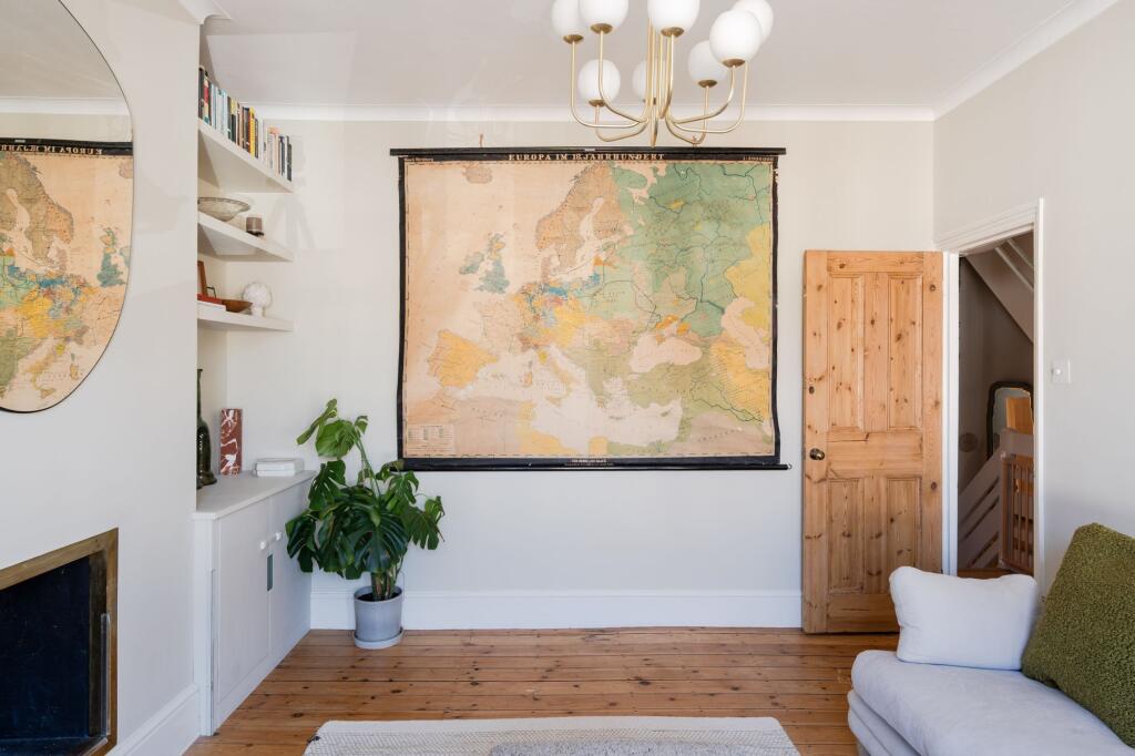 Apartment in London - View 3