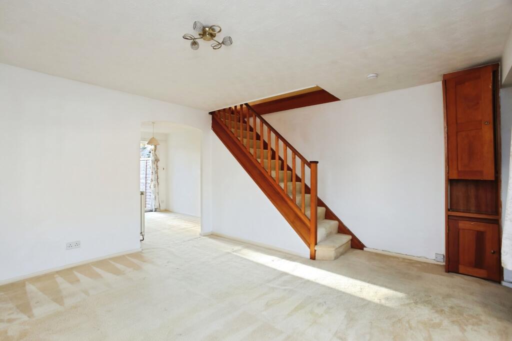 House in Tunbridge Wells, Kent - View 2