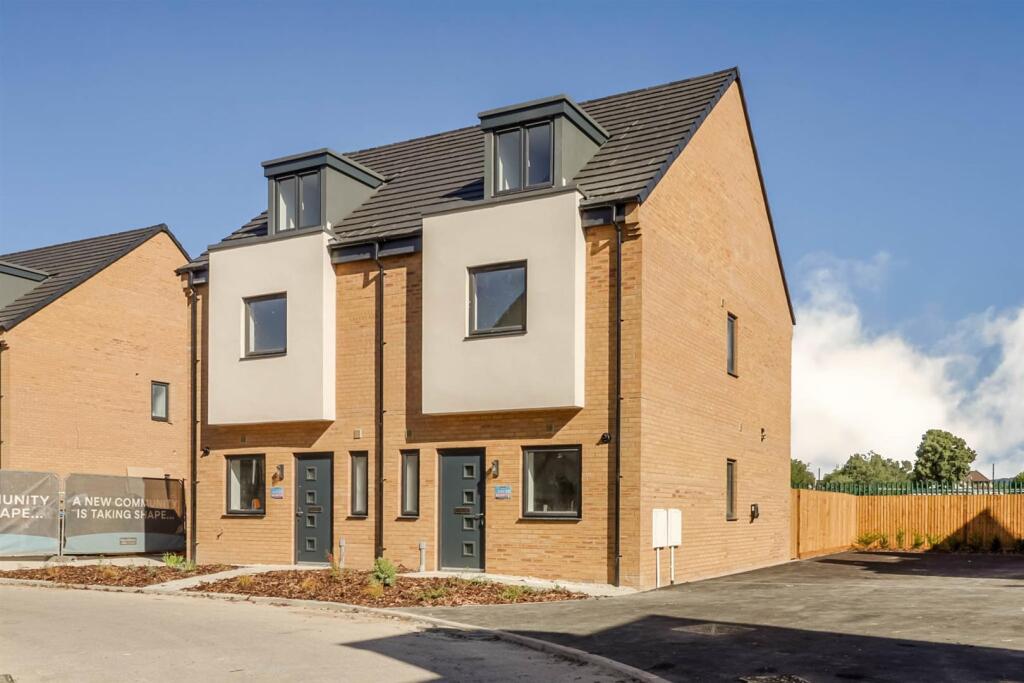 Main image of property: Stone Crescent, Cheltenham