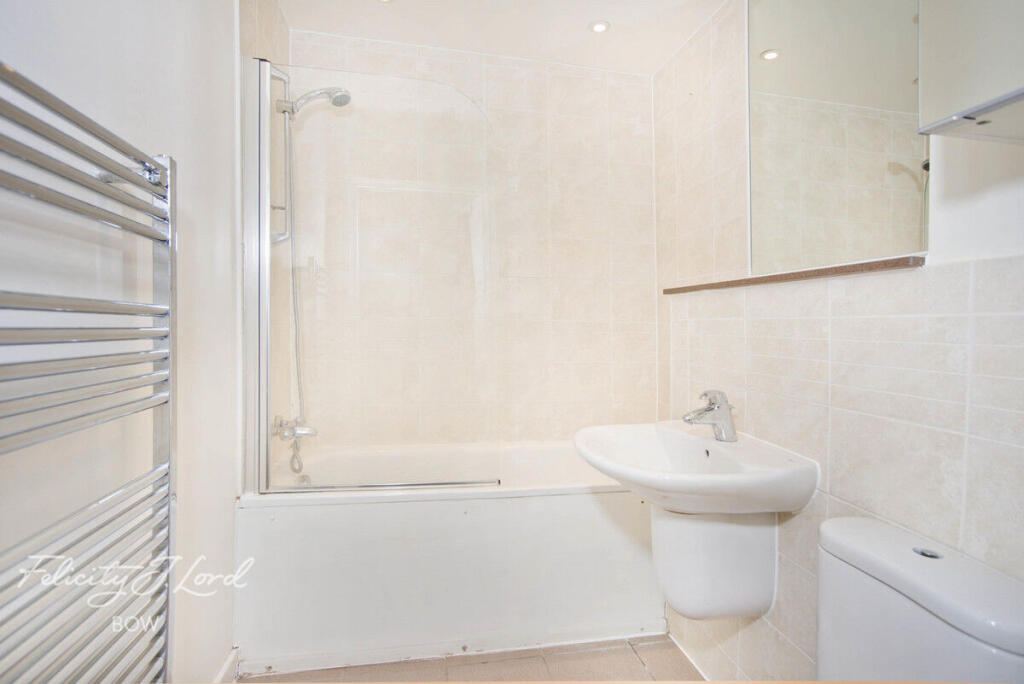 Apartment in London, Old Ford, Bow - More