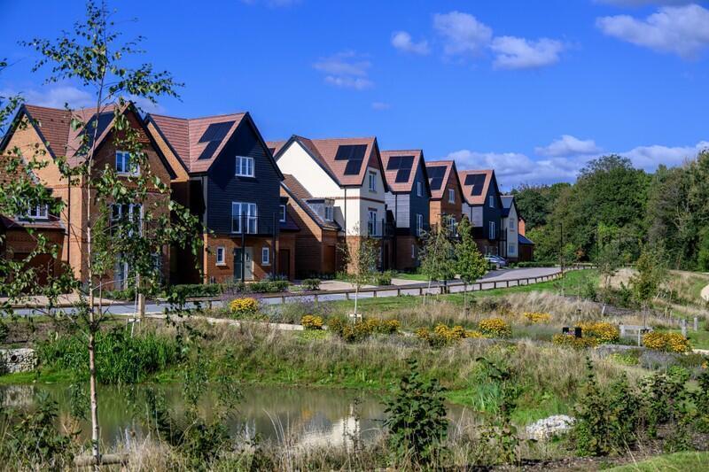 Abbey Barn Lane,
High Wycombe,
HP10 photo 4