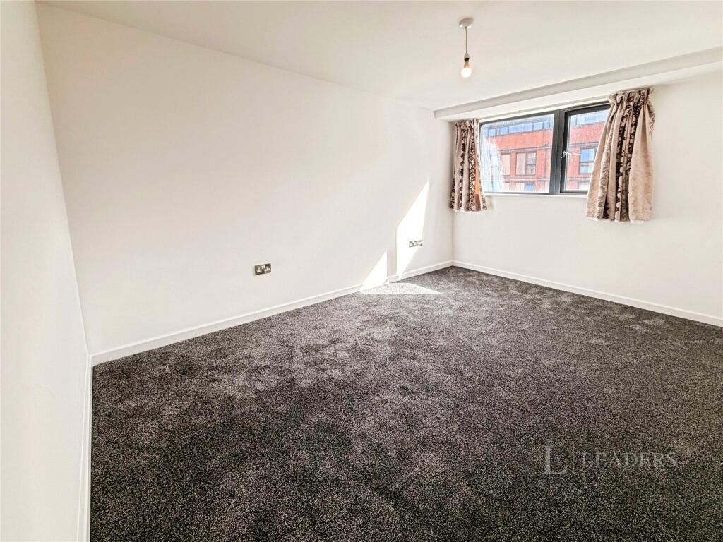 Apartment in Birmingham - More